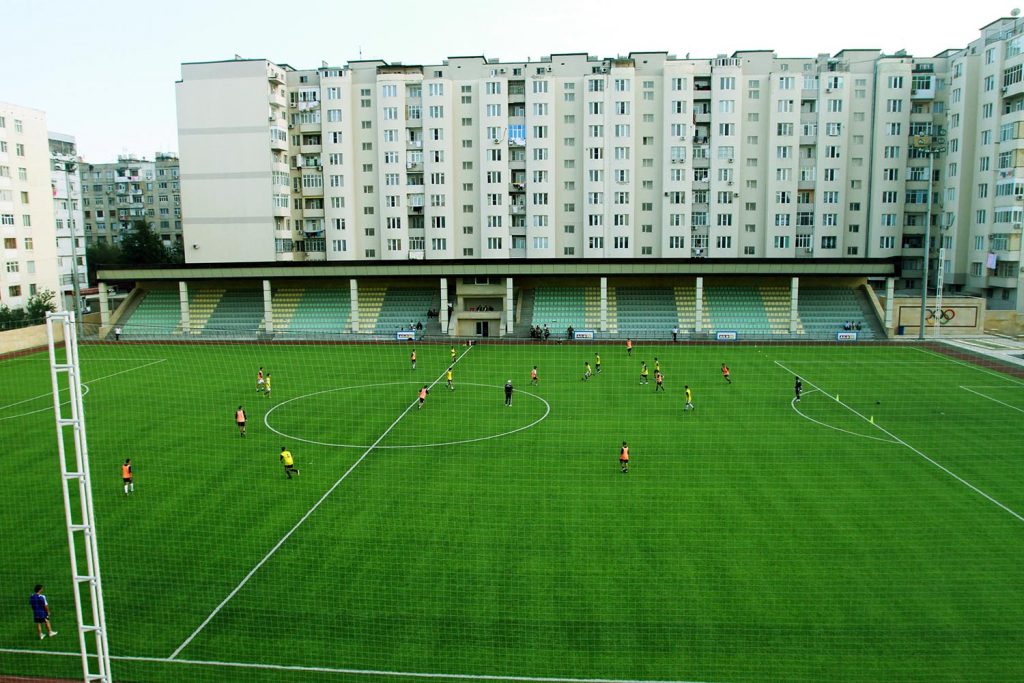 azerbaycan serhatci nizami futbol sahasi 1