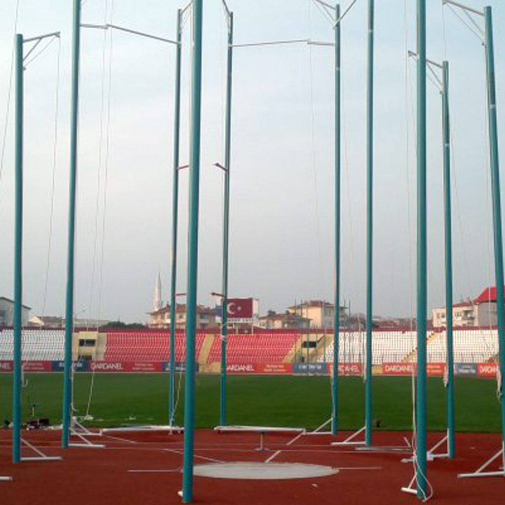 Disc Throwing Cage